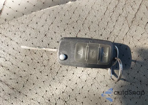 2003 Volkswagen New Beetle Glx from USA, damaged, VIN 3VWDD21C23M438124